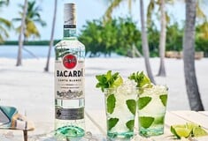 Σαν τη Χαλκιδική με Bacardi δεν έχει