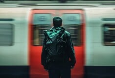 Ξαναζώντας την πιο τραυματική στιγμή της ζωής μου μέσα από το νέο ντοκιμαντέρ του Netflix ‘Αttack on London: hunting the 7/7 bombers’ 