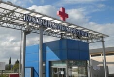 Αγρίνιο: Πατέρας έκανε όπισθεν και τραυμάτισε θανάσιμα το δίχρονο παιδί