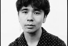 Ocean Vuong: «Πίσω από τη βιτρίνα της χιπστεριάς κρύβεται ο φόβος»