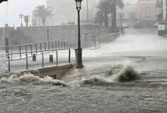 Ισπανία: «Κόκκινος συναγερμός» στην Καταλονία λόγω ισχυρών βροχών - Σταμάτησαν τα τρένα