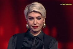 The Chase: «Η βασική μου εργασία είναι στην πλατεία Βάθη» - Η αποκάλυψη της «Γυναίκας με τα Μαύρα»