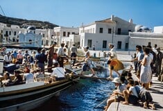 Ένας κανονικός αφελληνισμός