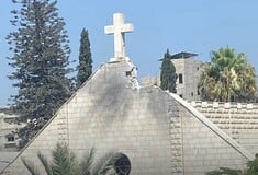 Γάζα: Ισραηλινό πλήγμα στη μοναδική καθολική εκκλησία - Δύο νεκροί και τραυματίες