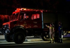 Γαλάτσι: Φωτιά τώρα απέναντι από το Άλσος Βεΐκου