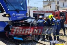 Πάτρα: Σύγκρουση συρμού του Προαστιακού με αυτοκίνητο - Αναφορές για εγκλωβισμένους