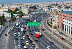 Κίνηση στους δρόμους: Καθυστερήσεις στον Κηφισό - Προβλήματα σε Συγγρού και Ποσειδώνος