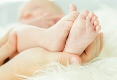 Βρέφη με DNA τριών ανθρώπων: Η επιστημονική τεχνική και πού εφαρμόζεται