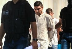 Δολοφονία στην Αγία Παρασκευή: «Τα έκανα όλα μόνος μου» υποστήριξε ο 35χρονος στην απολογία του