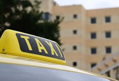 Θεσσαλονίκη: Οδηγός ταξί χτύπησε 21χρονη γιατί αρνήθηκε να πληρώσει παράνομη έξτρα χρέωση