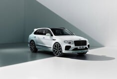 Αποκάλυψη για τη νέα Bentley Bentayga Speed
