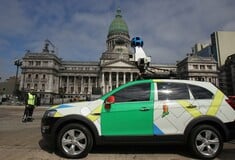 Η Google αποζημίωσε Αργεντινό αστυνομικό για γυμνή φωτογραφία του στο Street View