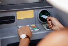 Δωρεάν συναλλαγές σε πάνω από 2.400 ΑΤΜ σε όλη την Ελλάδα για τους πελάτες Attica Bank & πρώην Παγκρήτιας Τράπεζας 