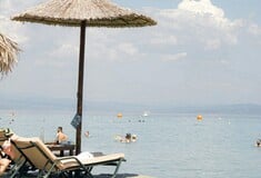 ΚΑΥΣΩΝΑΣ ΖΕΣΤΗ ΣΚΟΝΗ ΛΑΓΟΥΒΑΡΔΟΣ