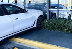 Πάτρα: IX έπεσε σε τζαμαρία σούπερ μάρκετ στο Ρίο
