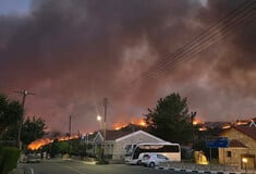 Κύπρος: Σε ύφεση η μεγάλη φωτιά στη Λεμεσό - Εξασθένησαν οι άνεμοι στην περιοχή