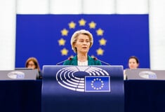 Η ΕΕ παραδέχεται ότι δεν μπορεί να εγγυηθεί την υπόσχεση των 600 δισ. δολαρίων στον Τραμπ