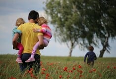 Ισπανία: Στις 17 εβδομάδες αυξάνεται η γονική άδεια – Η πιο γενναιόδωρη για άνδρες στην ΕΕ