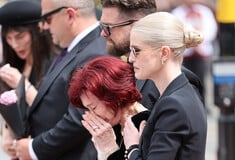 Όζι Όζμπορν: Η οικογένεια του αποχαιρέτησε τον θρυλικό μουσικό - Σε κλίμα συγκίνησης το τελευταίο αντίο