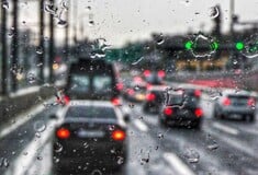 Πού βρέχει τώρα στην Αττική: Έντονα φαινόμενα και στη Βόρεια Ελλάδα