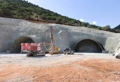 Μετά την Πατρών-Πύργου ο Μπράλος–Άμφισσα: Παίρνει μορφή ο «κρυμμένος» νέος δρόμος των δύο σηράγγων και των έξι γεφυρών