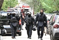 Χολαργός: Συνελήφθη μετά από έφοδο ο 57χρονος που ταμπουρώθηκε στο σπίτι του