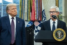 Δασμούς 100% στα μικροτσίπ από τον Τραμπ, ενώ η Apple ανακοινώνει επενδύσεις $100 δισ. στις ΗΠΑ
