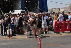 Δεμένα πλοία λόγω καιρού: Τι θα γίνει με τα δρομολόγια Σύρο, Τήνο, Μύκονο - Πότε εξασθενούν οι άνεμοι