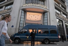 Από τις τράπεζες στις τσάντες: Οι συμμορίες στο Παρίσι αρπάζουν Hermès και Louis Vuitton αξίας εκατομμυρίων