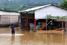 Ιαπωνία: Σφοδρές πλημμύρες οδήγησαν εκατομμύρια πολίτες να εγκαταλείψουν τα σπίτια τους