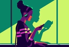 Αudiobooks: Αντί να διαβάσεις το νέο βιβλίο της Σάλι Ρούνεϊ, το ακούς