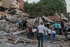 Σεισμός 6,1 Ρίχτερ στην Τουρκία: Πάνω από 230 μετασεισμοί, δύο αγνοούμενοι και εικόνες καταστροφής