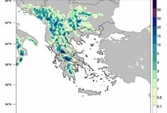 Καιρός: Βροχές και ισχυρές καταιγίδες αύριο Δευτέρα 18 Αυγούστου 