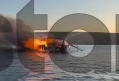 Δήλος: Επιχείρηση διάσωσης σε ιστιοφόρο που έπιασε φωτιά ανοιχτά του νησιού