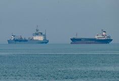 Πώς δίκτυα offshore μετέφεραν πετρέλαιο από Ιράν, Ρωσία και Βενεζουέλα στην Κίνα
