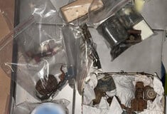 Oπλα και πυρομαχικά βρέθηκαν σε κάδο απορριμμάτων στην Καισαριανή