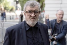 Στο εδώλιο ο αδελφός των Νόελ και Λίαμ Γκάλαχερ - Κατηγορείται για βιασμό και σεξουαλική επίθεση