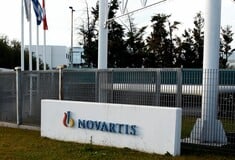 Δίκη για Novartis: Την ενοχή των δύο πρώην προστατευόμενων μαρτύρων ζήτησε η εισαγγελέας