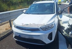Φθιώτιδα: Οδηγός πήγε να κατέβει από ΙΧ μετά από τροχαίο και τον χτύπησε διερχόμενο φορτηγό