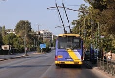 Γιατί καταργούνται σταδιακά τα τρόλεϊ