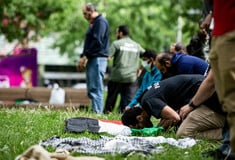 Καναδάς: Το Κεμπέκ απαγορεύει την προσευχή δημοσίως