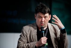 Συνελήφθη ο δημιουργός του «Father Ted» για τρανσφοβικές αναρτήσεις