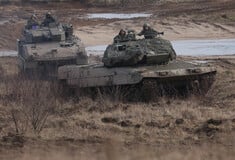 Η Τσεχία αγοράζει 44 υπερσύγχρονα άρματα Leopard από τη Γερμανία