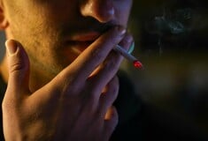 Η Ισπανία απαγορεύει το κάπνισμα σε εξωτερικούς χώρους μπαρ και εστιατορίων