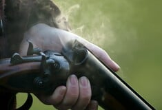 Θεσσαλονίκη: Απείλησε παρέα ανηλίκων με καραμπίνα επειδή τον ενοχλούσαν οι φωνές τους 