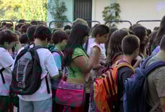 Το πρώτο κουδούνι της νέας σχολικής χρονιάς – Όλες οι αλλαγές σε σχολεία και πρόγραμμα σπουδών