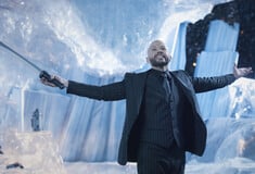 Two and a Half Men: «Έπαιρνα το 1/3 της αμοιβής του Τσάρλι Σιν» αποκάλυψε ο συμπρωταγωνιστής του