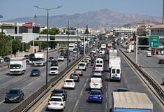 Κίνηση στους δρόμους: Ουρές χιλιομέτρων στον Κηφισό - Πάνω από 30 λεπτά οι καθυστερήσεις στην Αττική Οδό