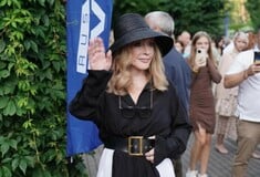 Η μεγαλύτερη pop star της Ρωσίας ζητά από τον Πούτιν να τερματίσει τον πόλεμο στην Ουκρανία