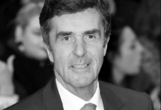 John Stapleton: Πέθανε στα 79 του ο Βρετανός δημοσιογράφος και παρουσιαστής